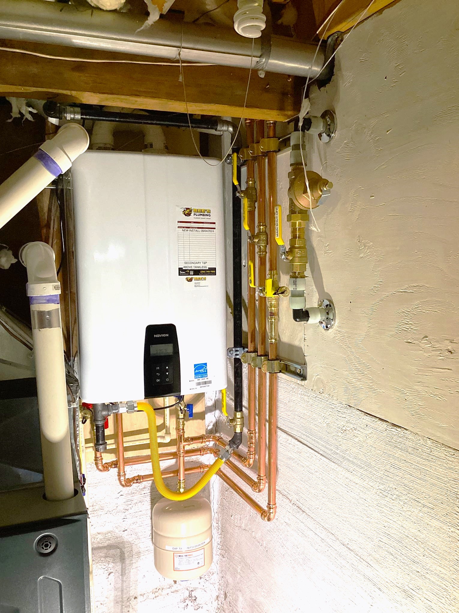 New Hydronic Tankless Water Heater in Shoreline!