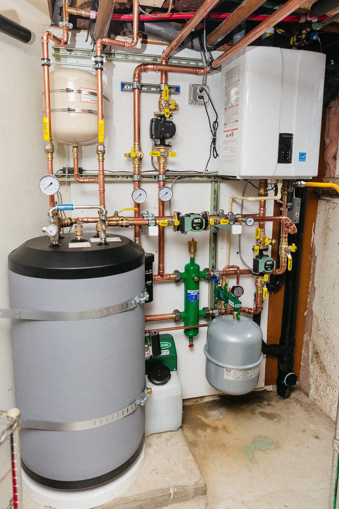 Upgrading to a hydronic tankless water heater in Bellevue, WA