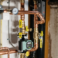 Upgrading-to-a-hydronic-tankless-water-heater-in-Bellevue-WA 2